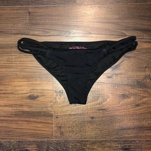 victoria secret straps cheeky bottoms